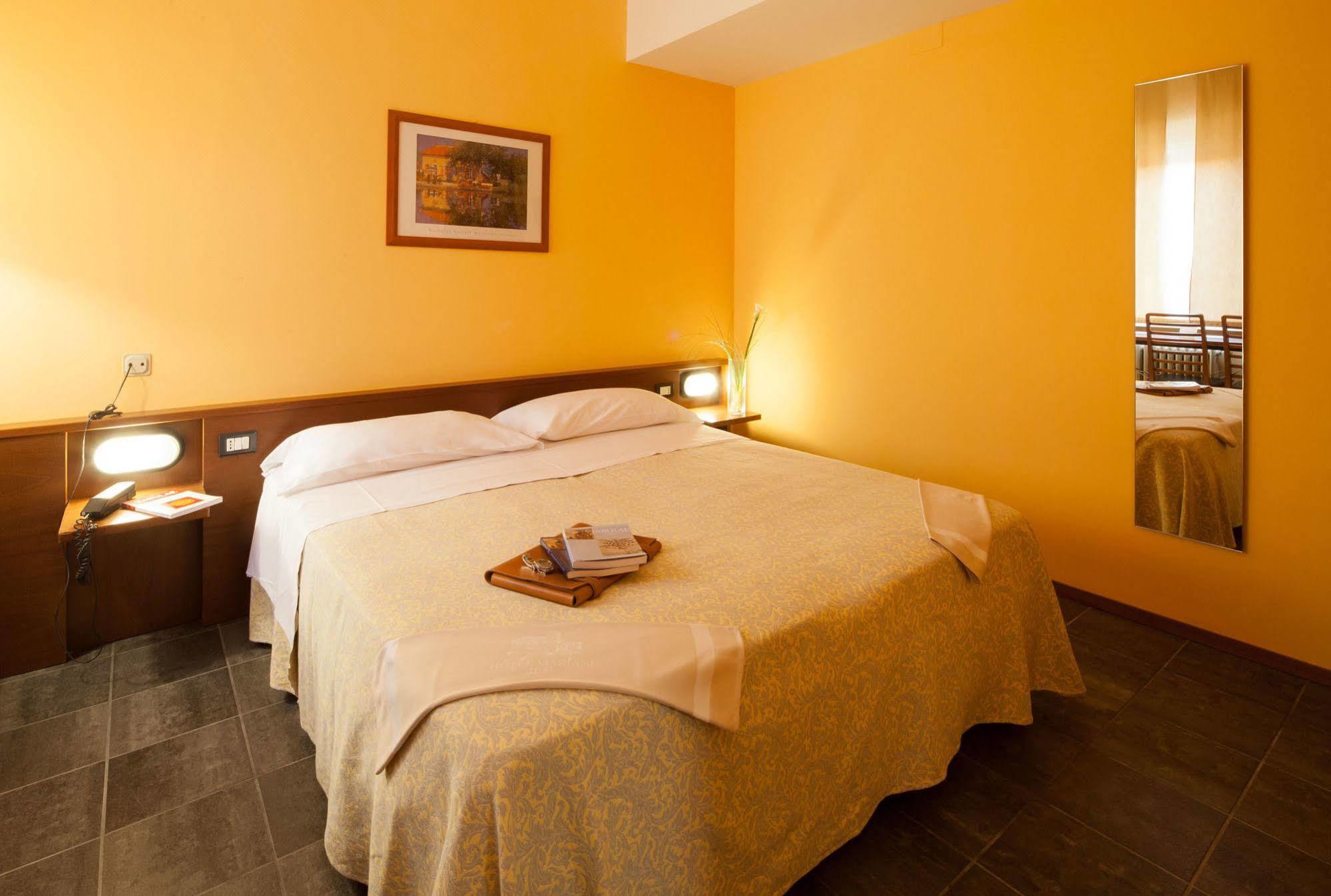 Hotel Mariani Iesi Exterior foto